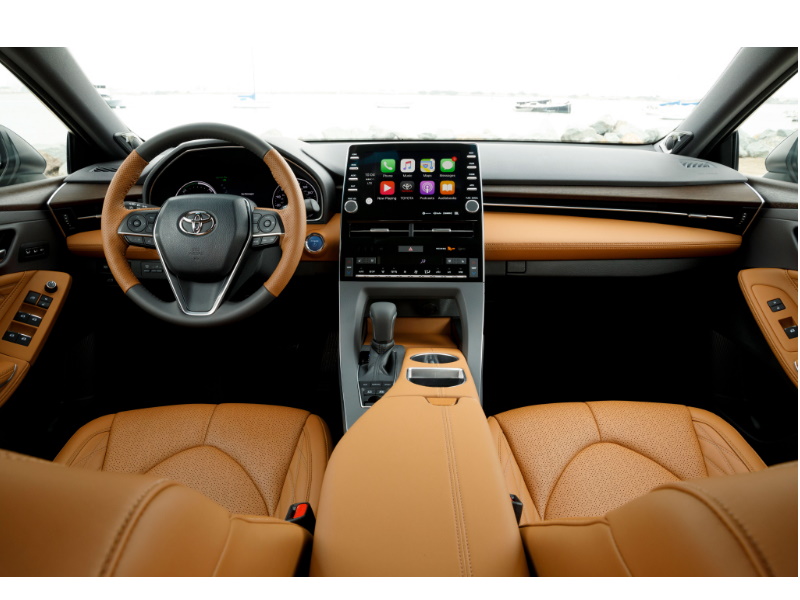 Toyota Avalon (2019) Interior - Image 1