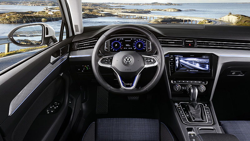 Volkswagen Passat (2019) Interior - Image 1
