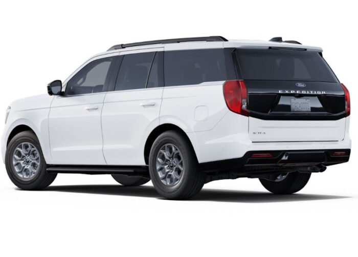 Ford Expedition (2025) Active - Image 2