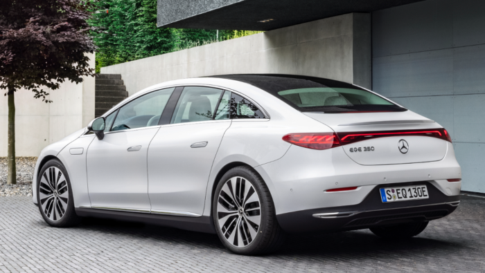 Mercedes-Benz EQE (2021) Electric Art Line Base - Image 2