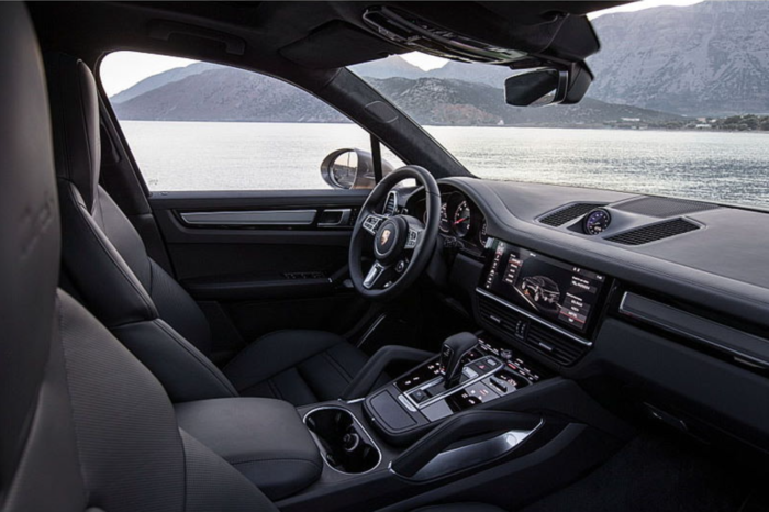 Porsche Cayenne (2018) Interior - Image 2