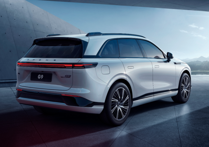 Xpeng G9 (2023) - Image 2
