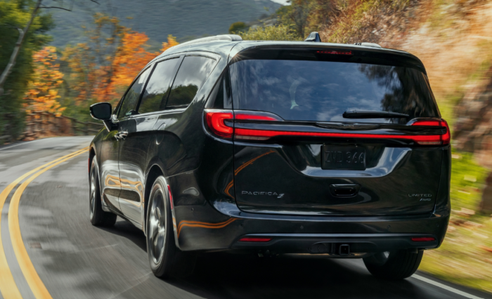 Chrysler Pacifica (2021) Tourning - Image 2
