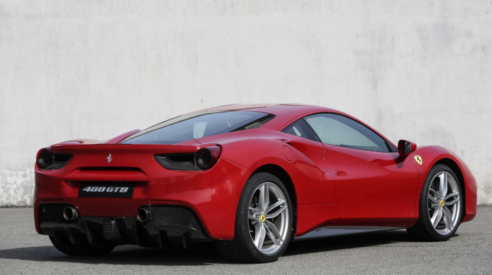 Ferrari 488 (2016) GTB - Image 2