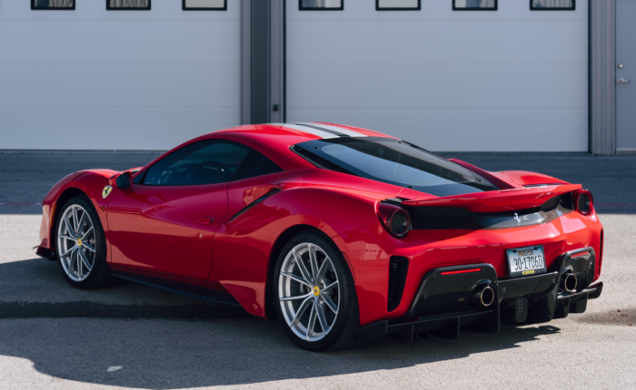 Ferrari 488 Pista (2020) - Image 2