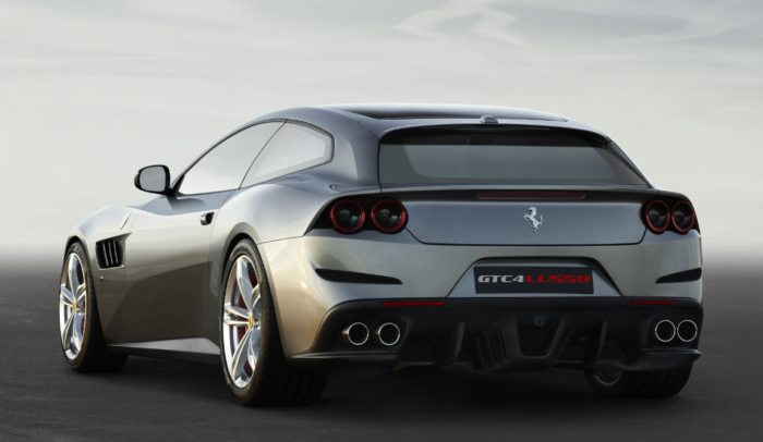 Ferrari GTC4 Lusso (2017) - Image 2