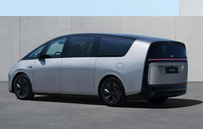 Li Mega (2024) - Image 2