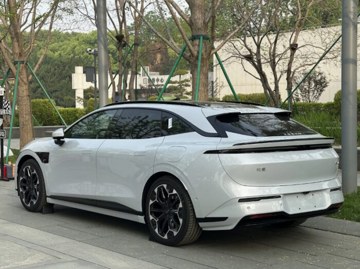 Zeekr 007 (2025) GT - Image 2