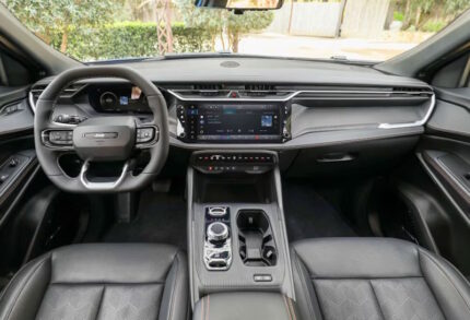 Jeep Cherokee (2026) Interior