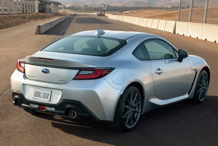 Subaru BRZ (2022) - Image 2