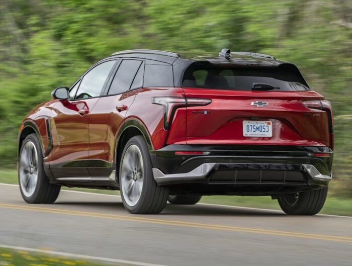 Chevrolet Blazer EV (2025) SS - Image 2