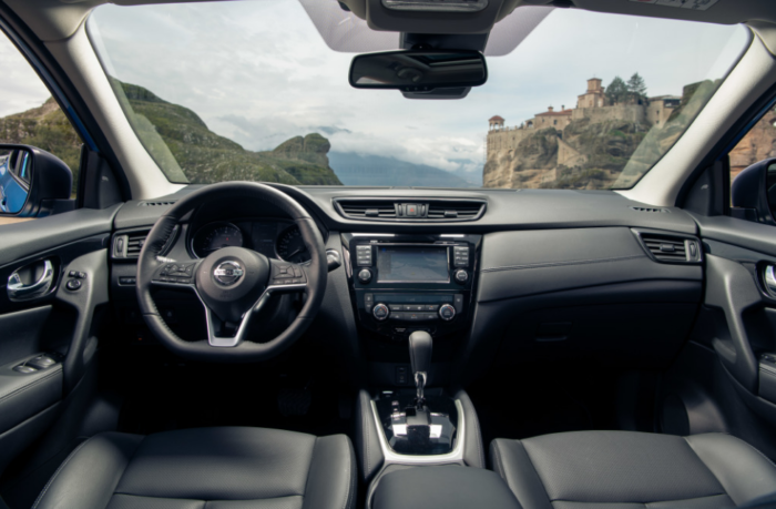 Nissan Qashqai (2018) Interior - Image 2